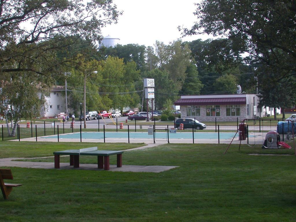 Indian Trail Motel Wisconsin Dells Dış mekan fotoğraf