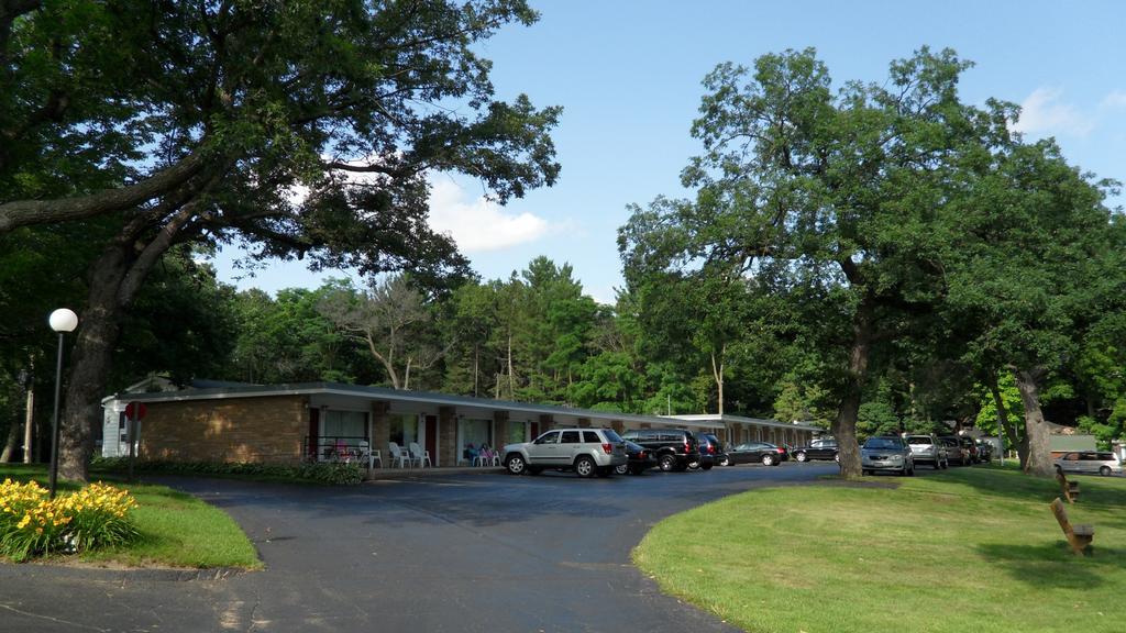 Indian Trail Motel Wisconsin Dells Dış mekan fotoğraf