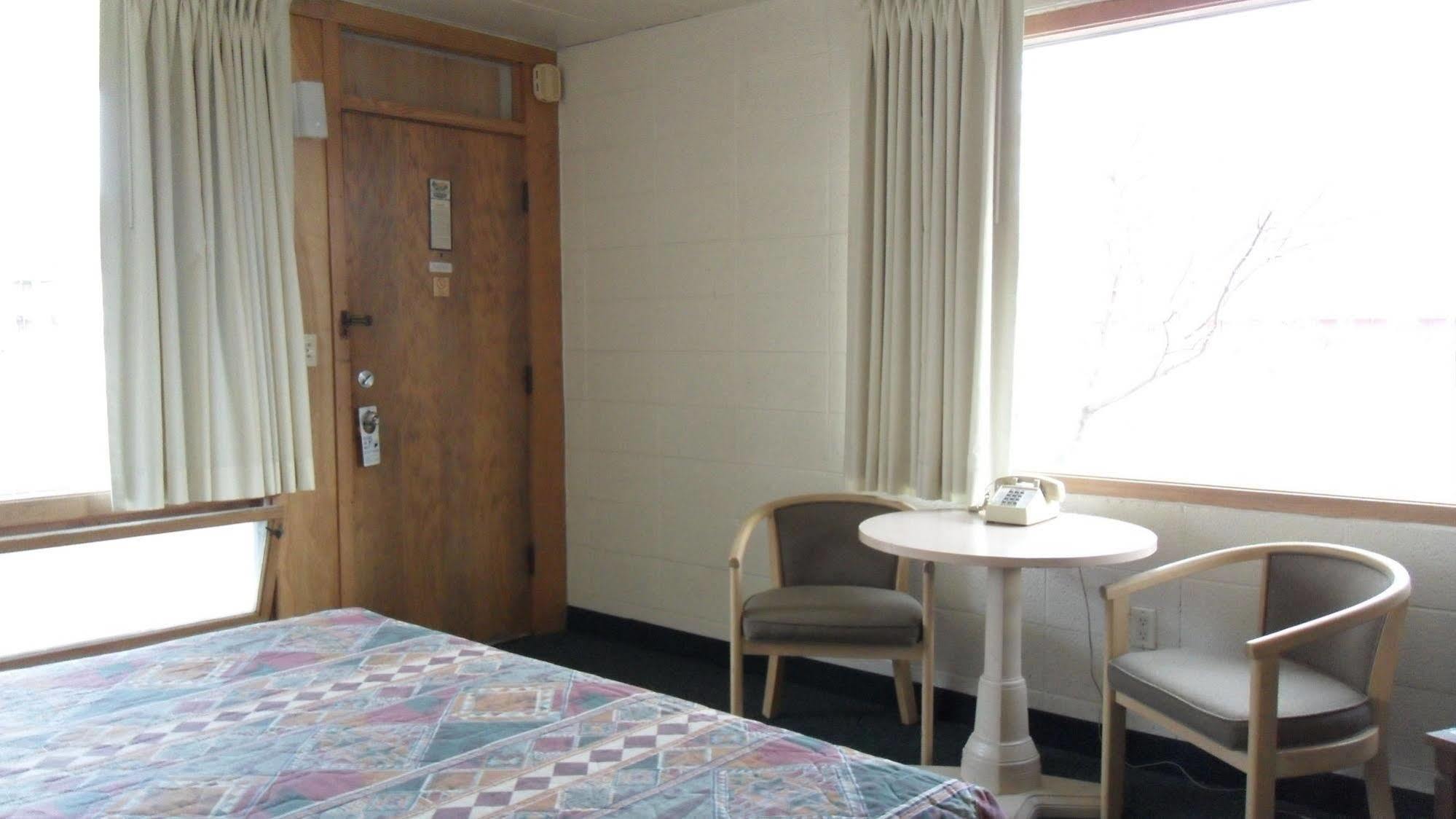 Indian Trail Motel Wisconsin Dells Dış mekan fotoğraf
