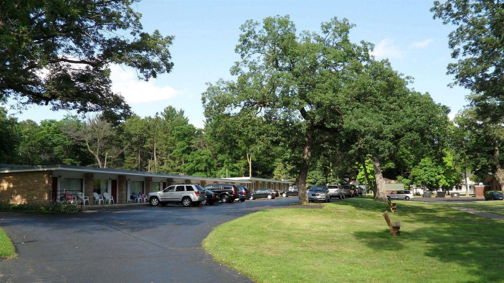 Indian Trail Motel Wisconsin Dells Dış mekan fotoğraf